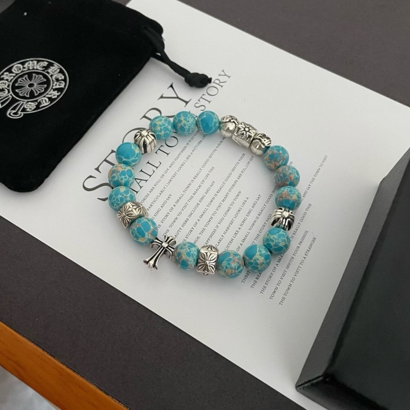 Ch**me He**ts necklaces